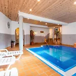 Apartment Pretty In With Infrared Sauna *