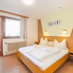 Pretty In With Infrared Sauna Apartment