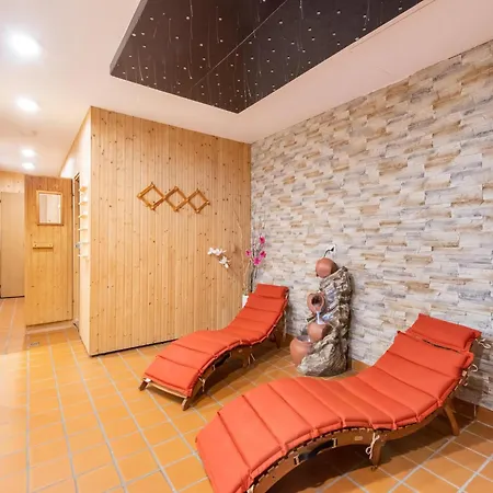 Pretty In With Infrared Sauna Apartmán *
