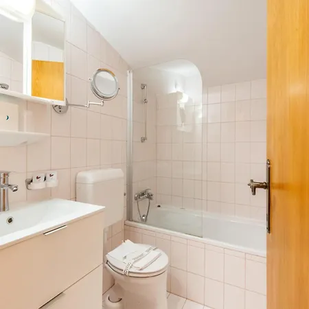 Pretty In With Infrared Sauna